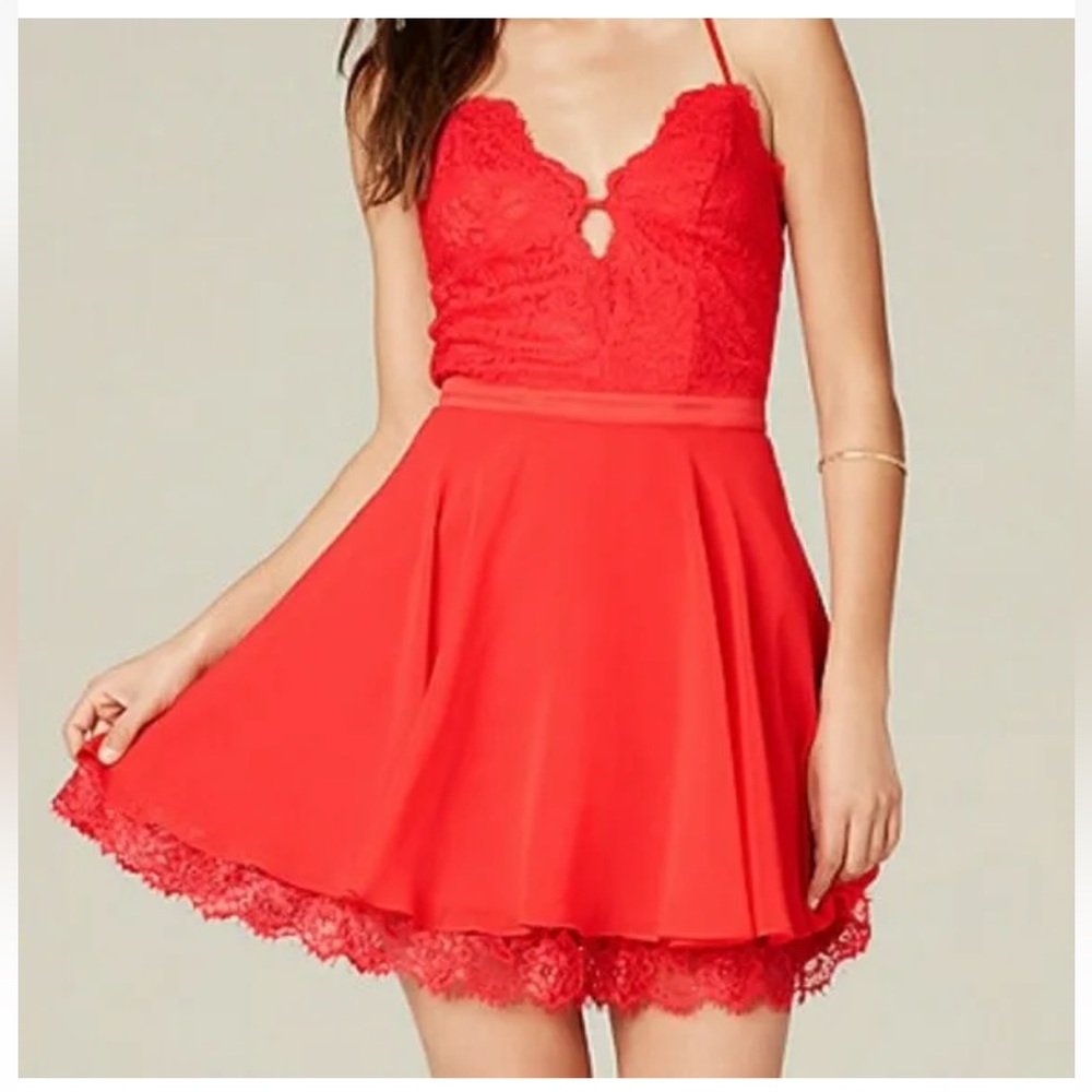 Bebe Kaylee lace top skater dress, sz 6 - Picture 3 of 8